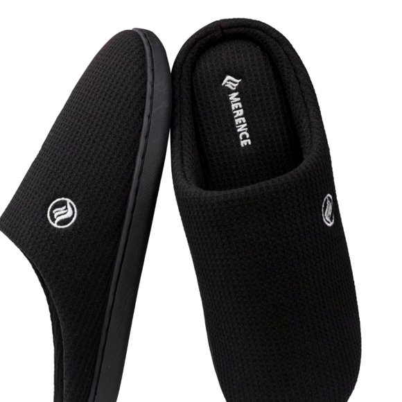 Other - 🐇 NWOT Men's Black Corduroy Memory Foam Lightweight House Slippers - XL (13-14)